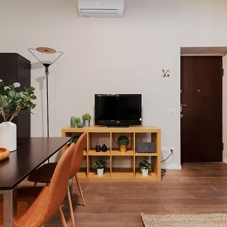 New & Cozy Apt In Porta Romana Milaan Buitenkant foto